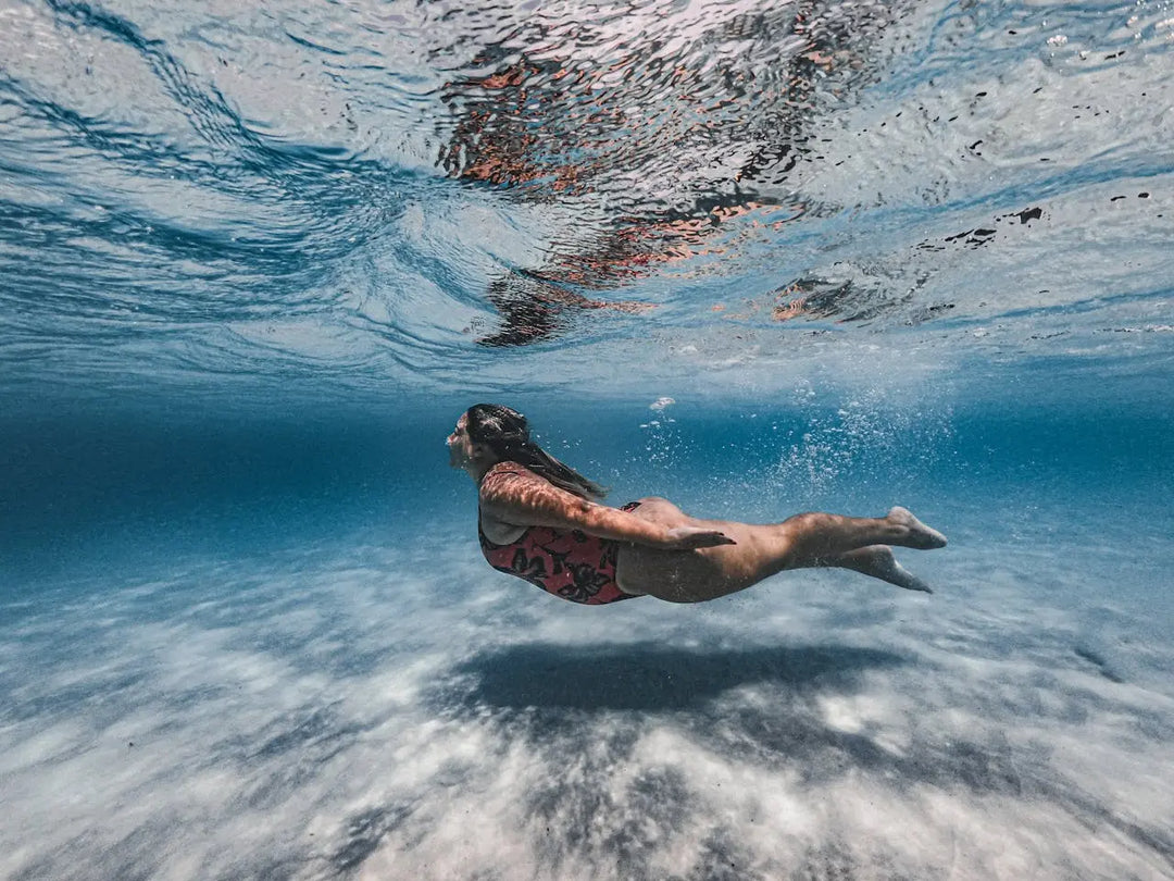Maillot de bain grande taille : comment choisir une coupe dans laquelle vous vous sentez bien ?