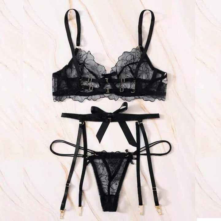 Ensemble de lingerie en dentelle avec porte-jarretelles