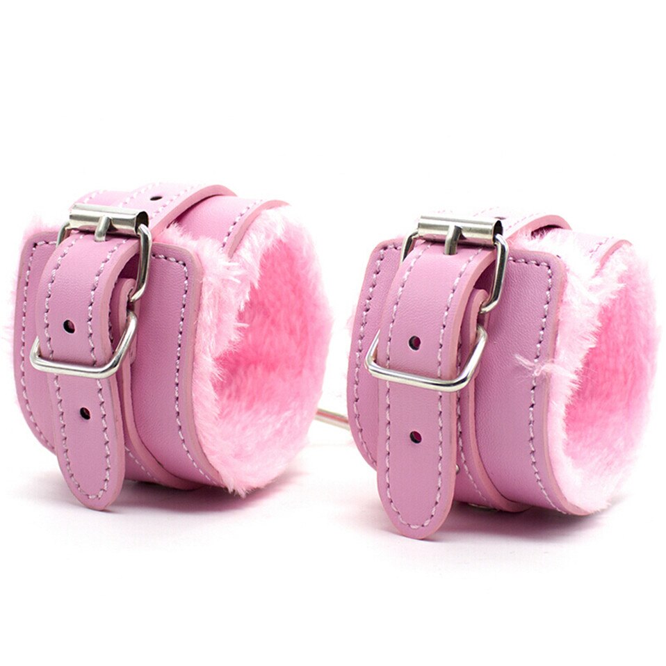 Menottes en fausse fourrure