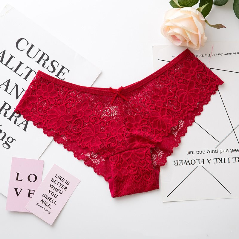 Culottes classiques en dentelle