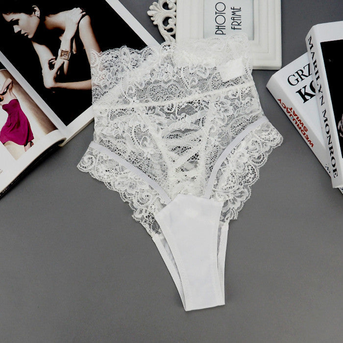 Culottes en dentelle taille haute