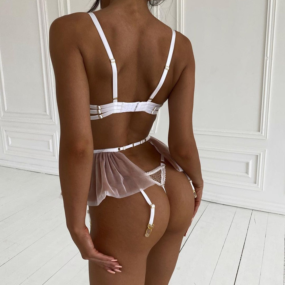 Ensemble de lingerie bralette 3 pièces à volant