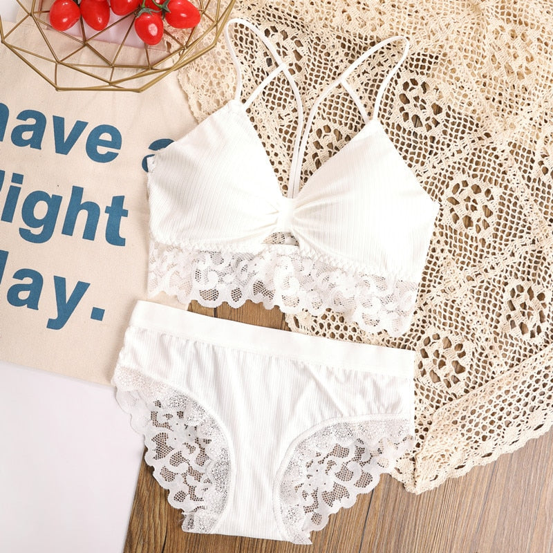 Ensemble de lingerie à fronces sur le buste