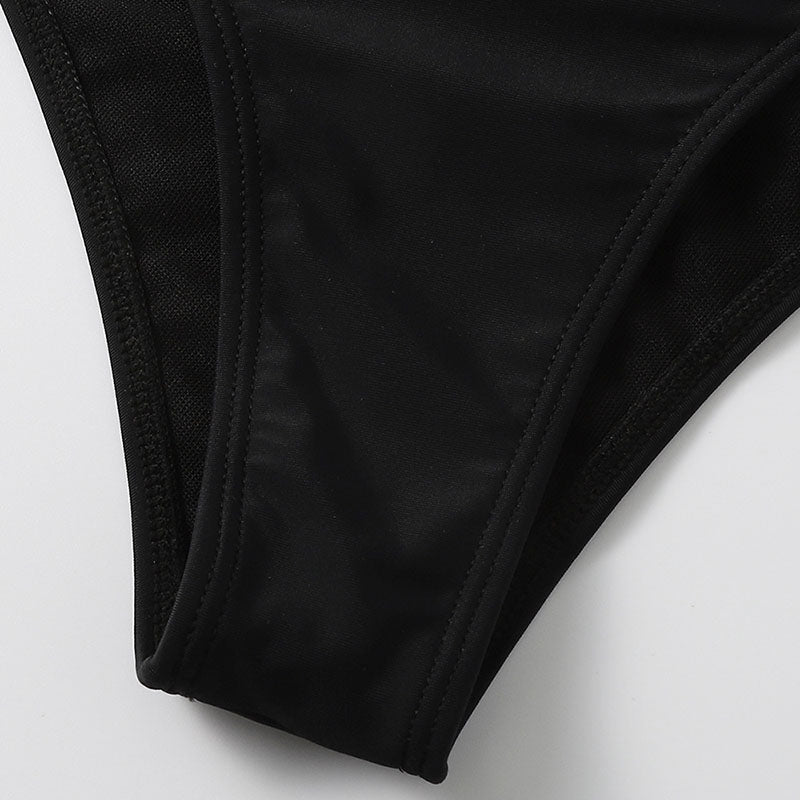 Maillot de bain 2 pièces sur une épaule à volant