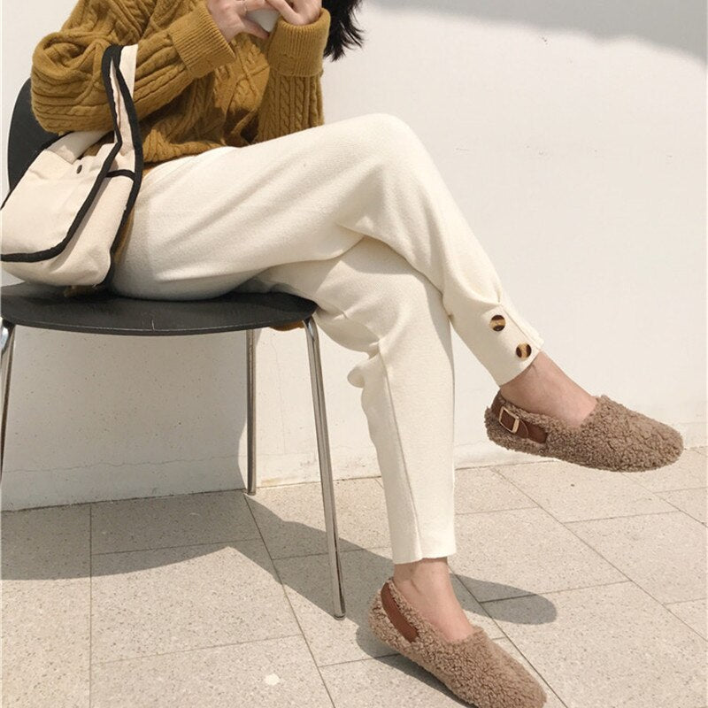 Pantalon ample en maille à boutons