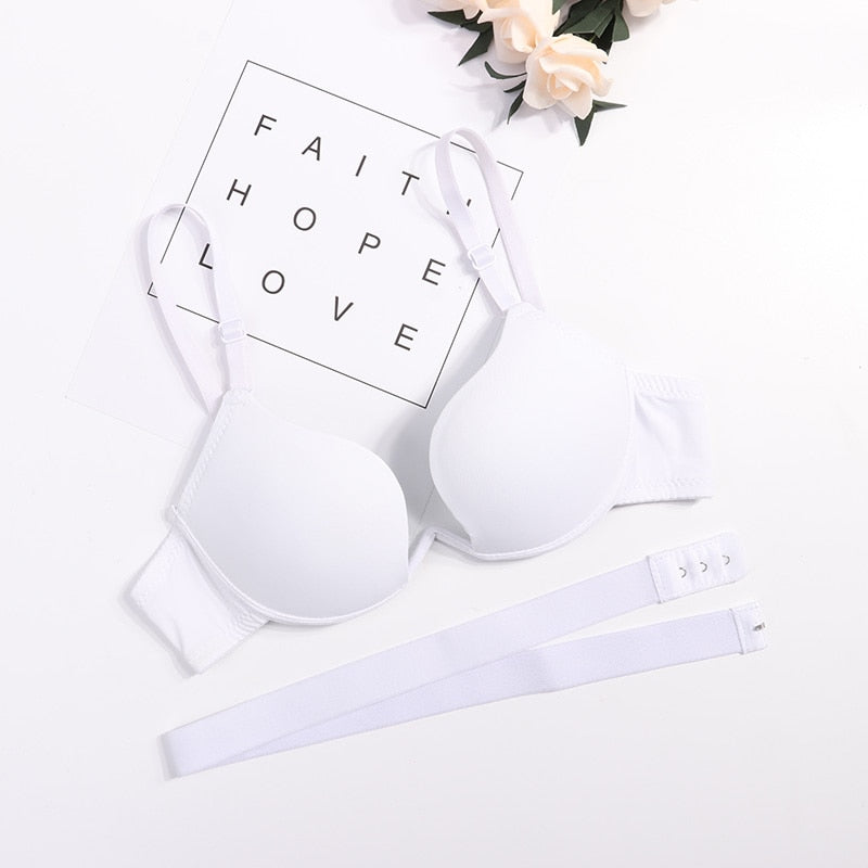 Soutien-gorge à découpe