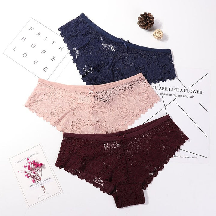 Culottes classiques en dentelle