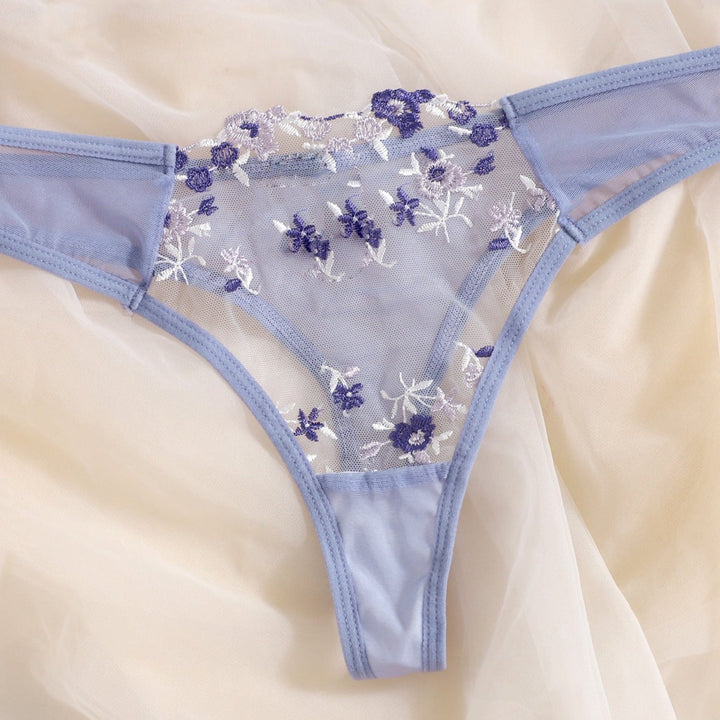 Ensemble de lingerie en dentelle florale