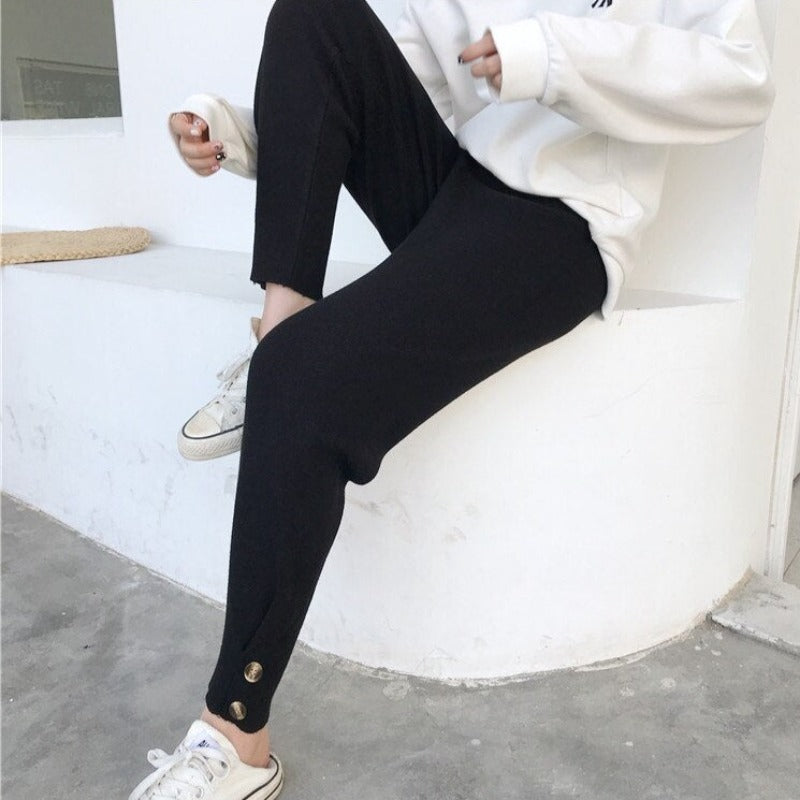 Pantalon ample en maille à boutons