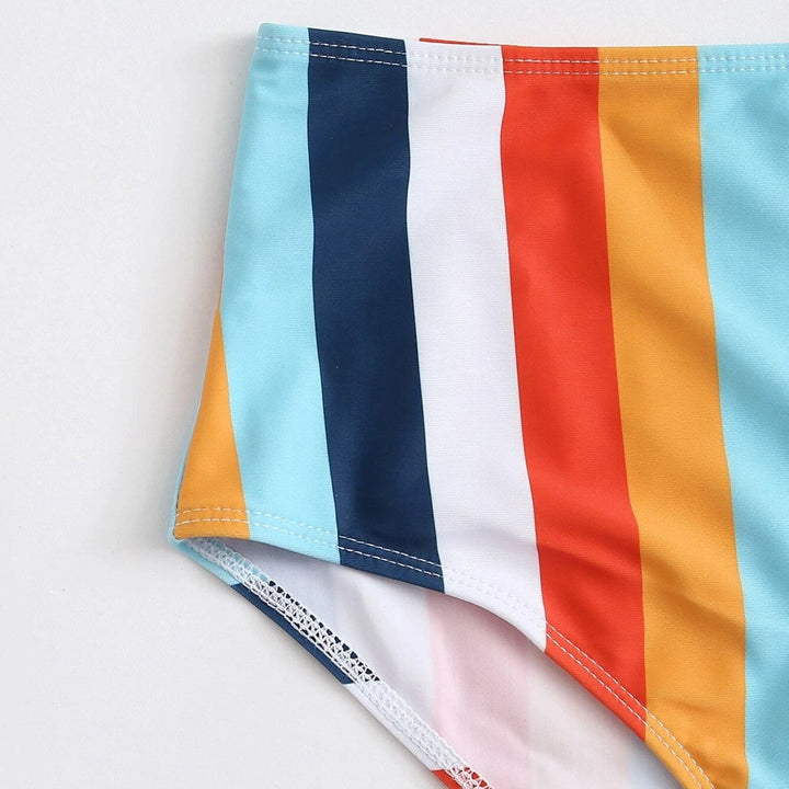 Maillot de bain à rayures verticales