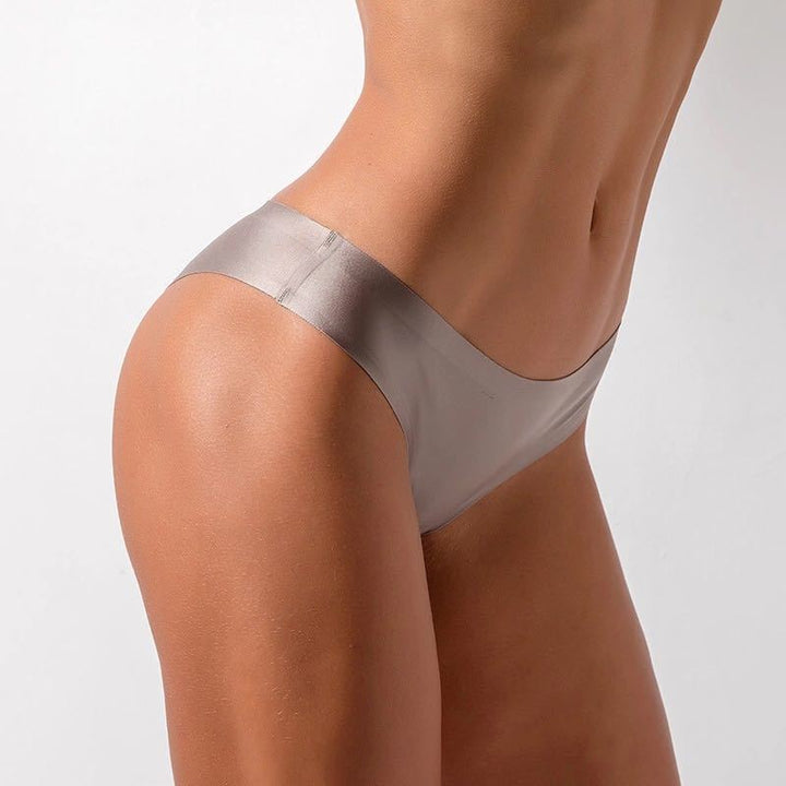 Culottes sans coutures en matière élastique