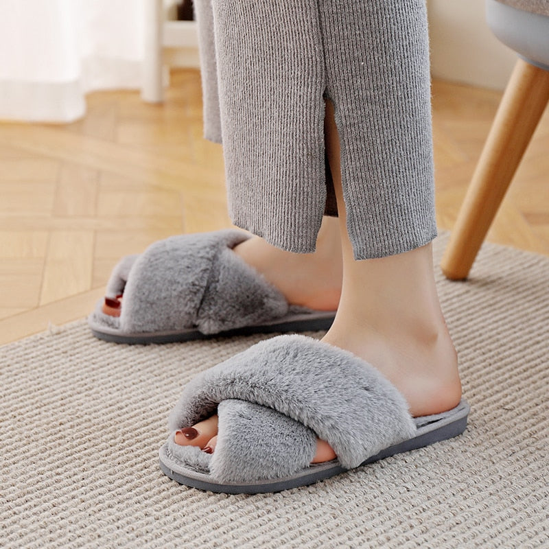 Chaussons en fausse fourrure