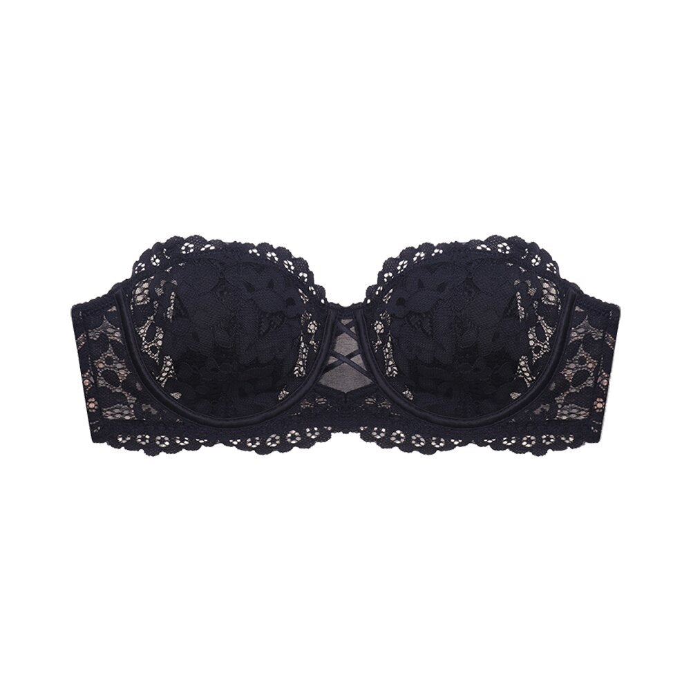 Soutien-gorge sans bretelles à dentelle élégante