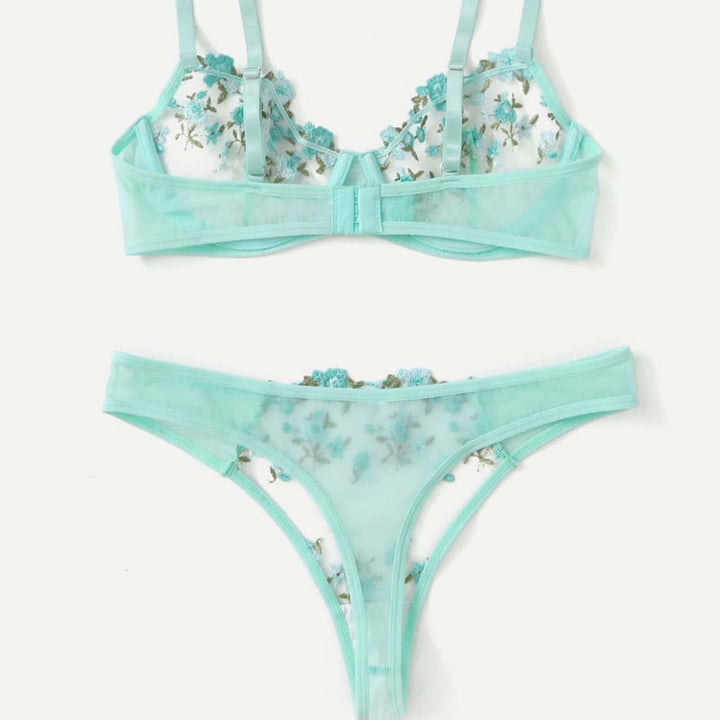 Ensemble de lingerie en dentelle florale