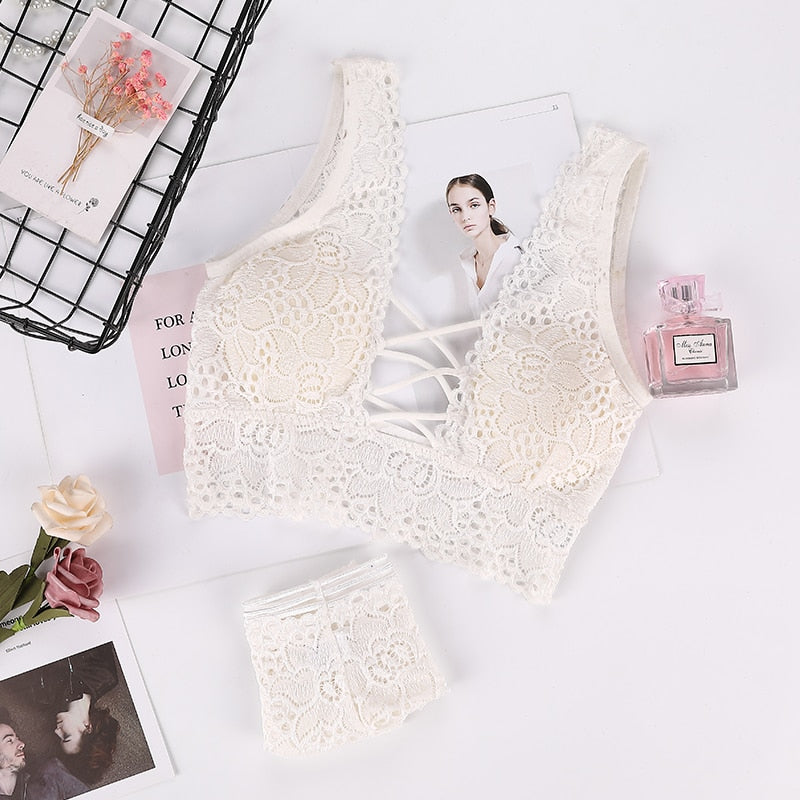 Ensemble de lingerie à laçage décoratif