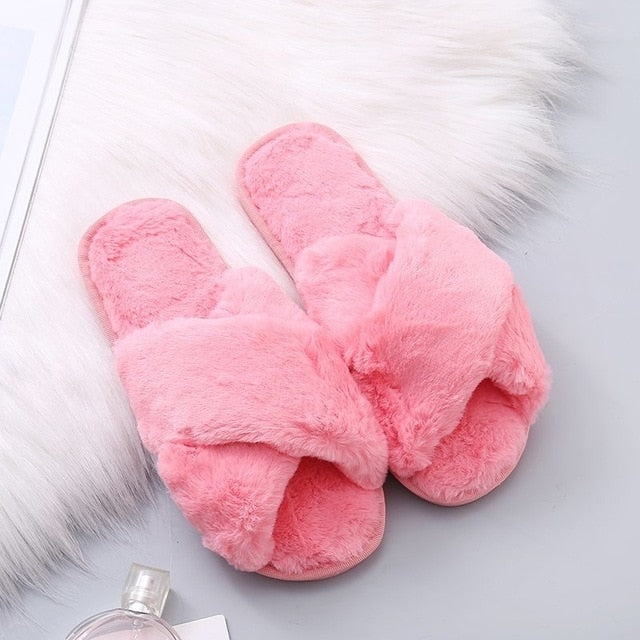 Chaussons en fausse fourrure