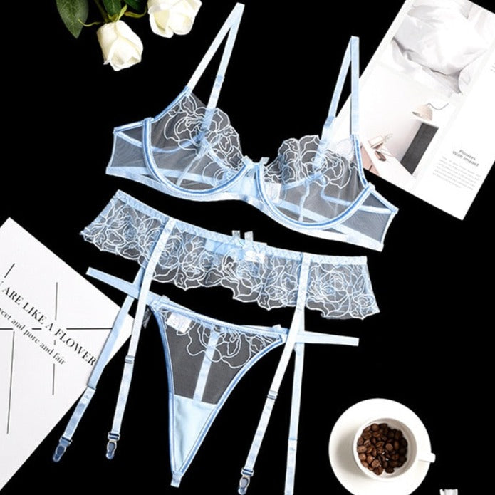 Ensemble de lingerie 3 pièces à motif de roses