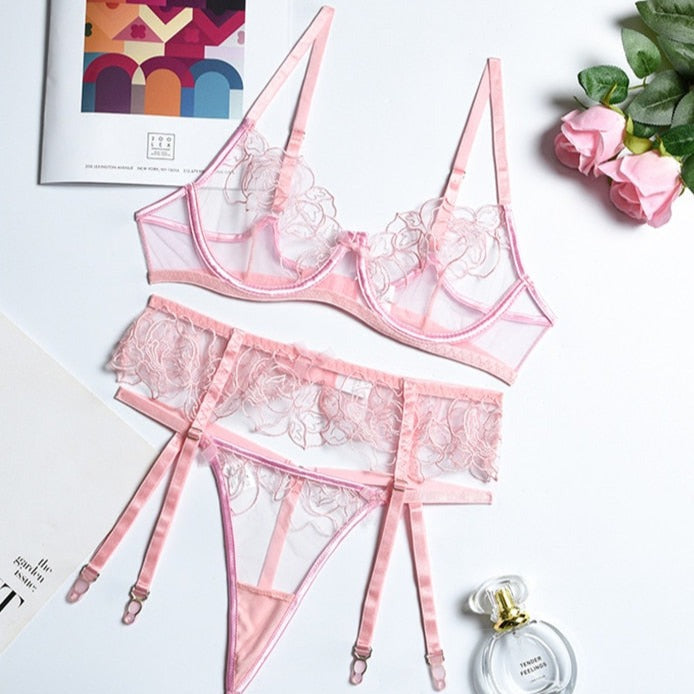 Ensemble de lingerie 3 pièces à motif de roses