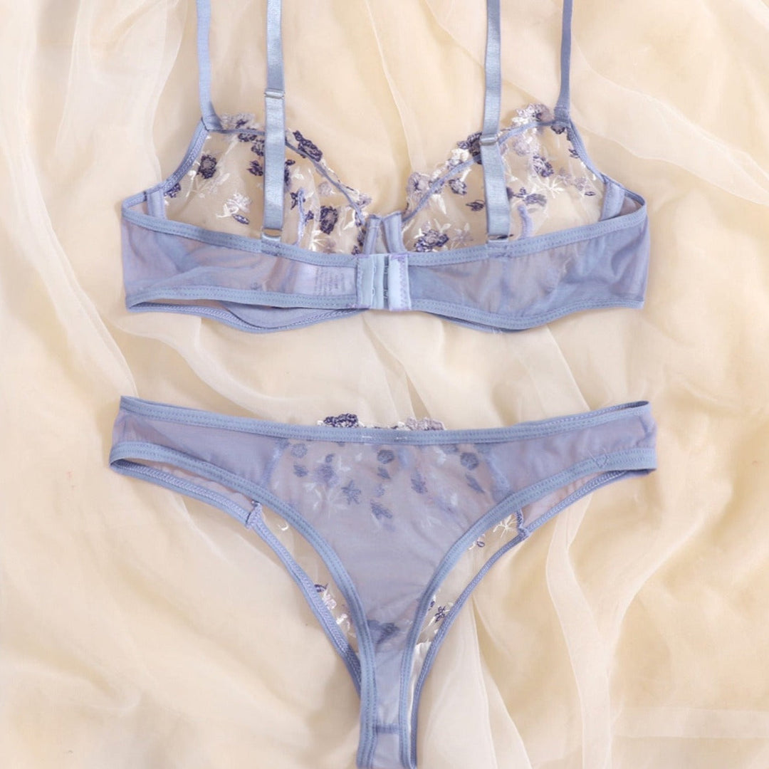 Ensemble de lingerie en dentelle florale