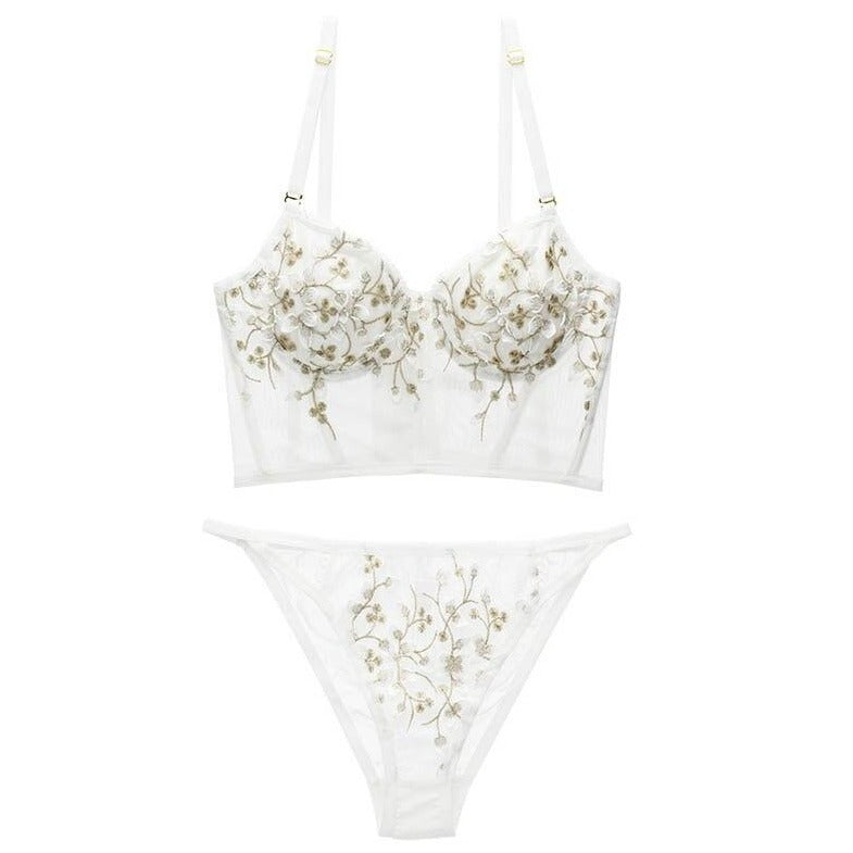Ensemble en dentelle à fleurs brodées