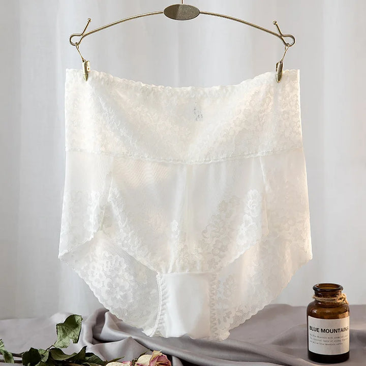 Culottes en dentelle taille haute