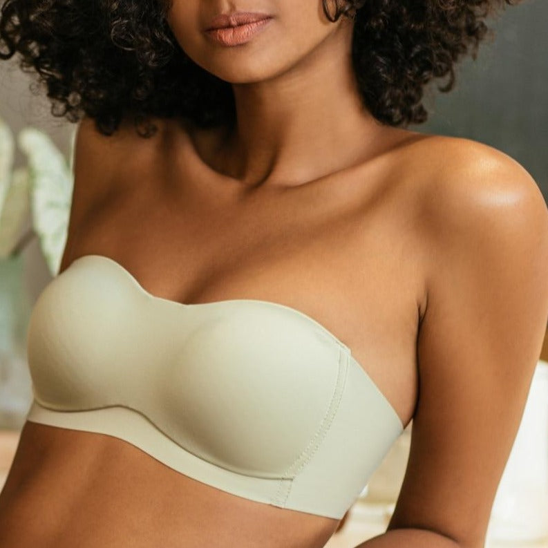 Soutien-gorge uni sans bretelles