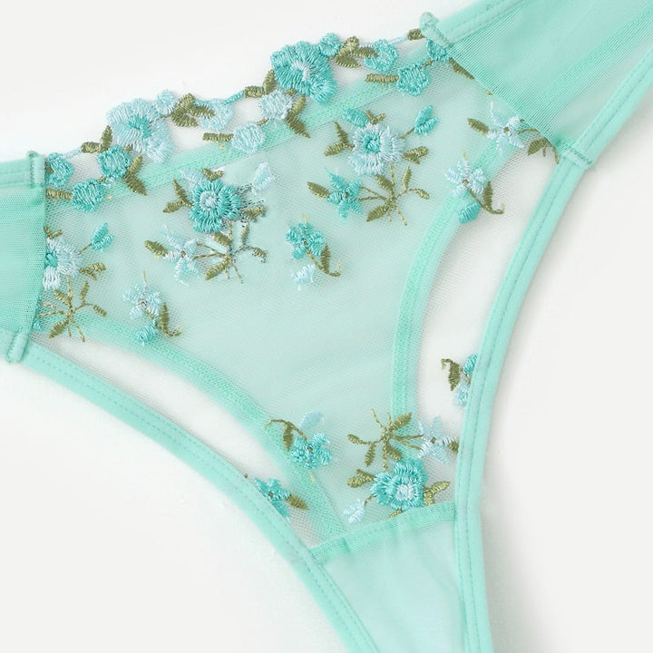 Ensemble de lingerie en dentelle florale