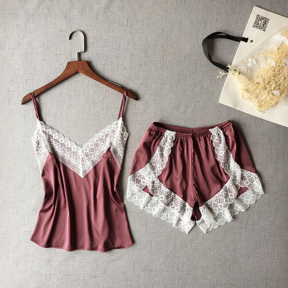 Ensemble de lingerie de nuit en satin à dentelle blanche et bretelles réglables