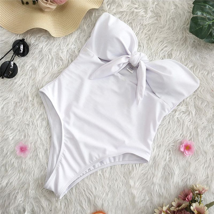 Maillot de bain une pièce à laçage décoratif
