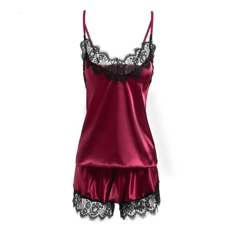 Lingerie de nuit en dentelle noire