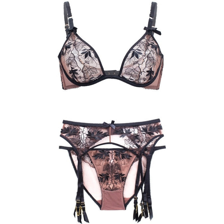 Ensemble en dentelle avec porte-jarretelles