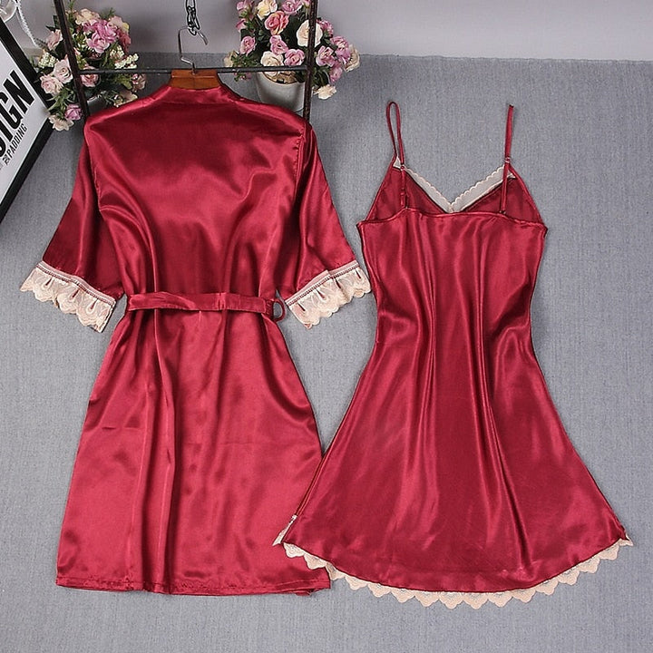 Chemise de nuit avec peignoir