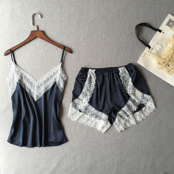 Ensemble de lingerie de nuit en satin à dentelle blanche et bretelles réglables