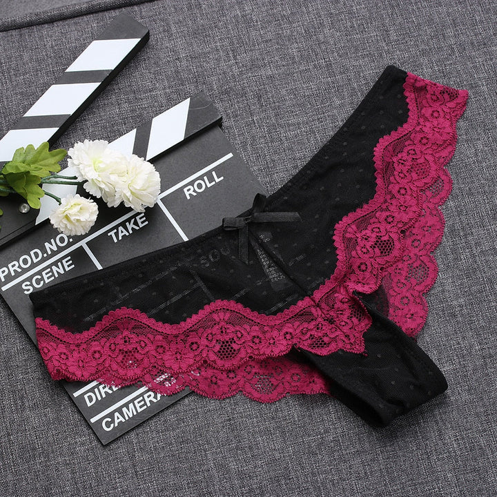 Culottes en dentelle à pois délicats
