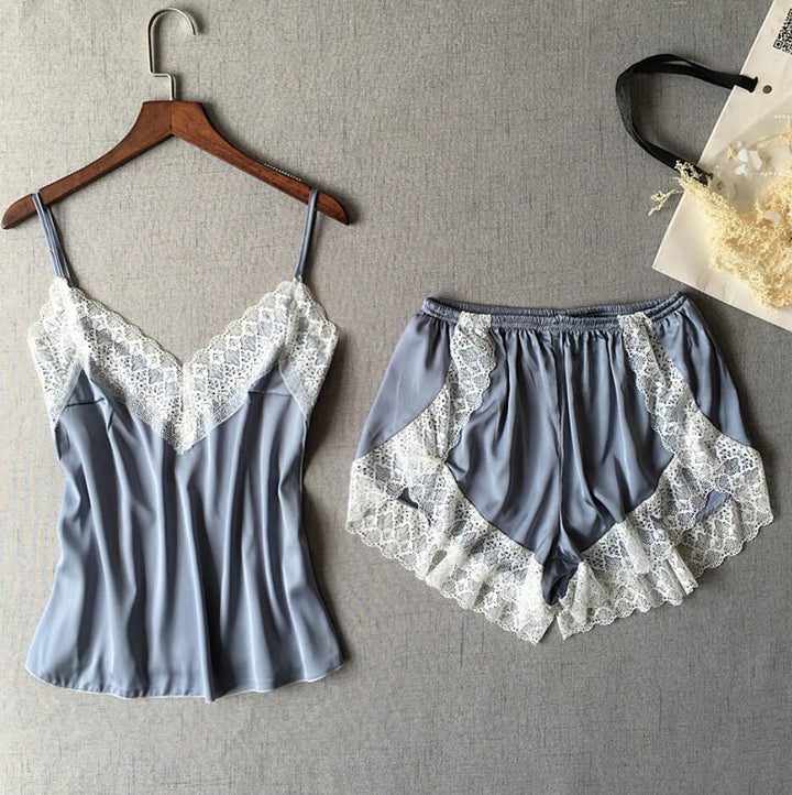 Ensemble de lingerie de nuit en satin à dentelle blanche et bretelles réglables