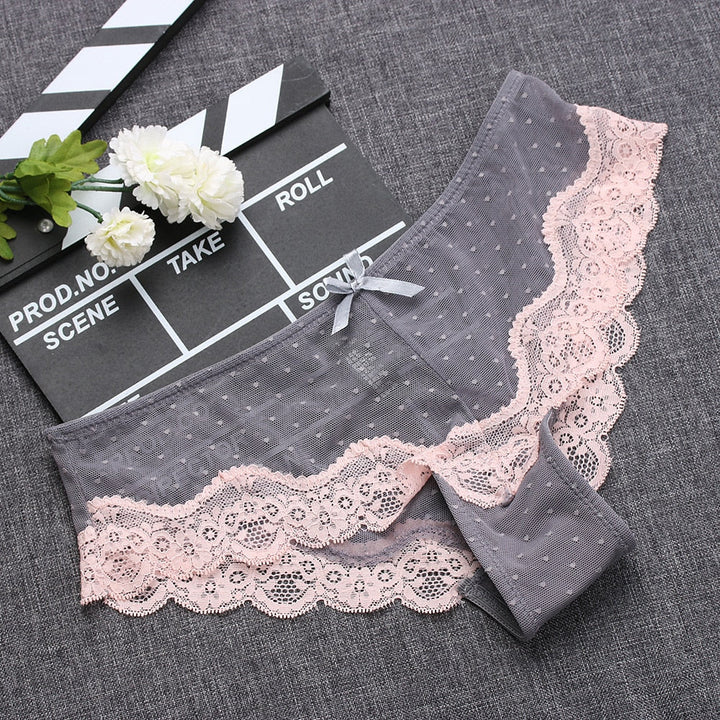 Culottes en dentelle à pois délicats