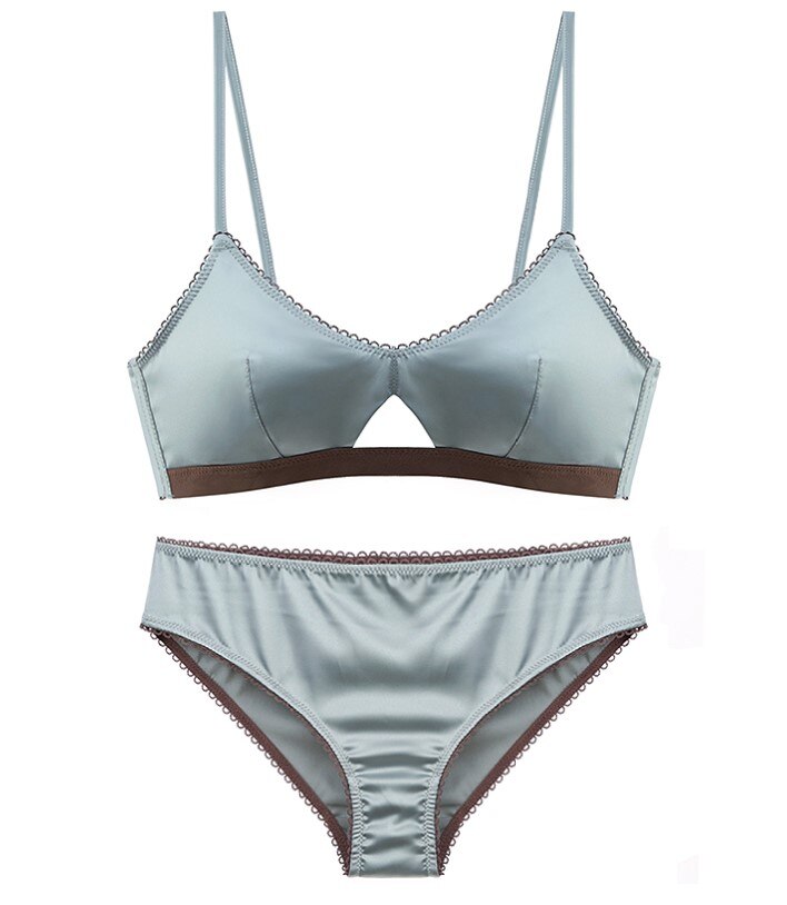 Ensemble de lingerie en satin