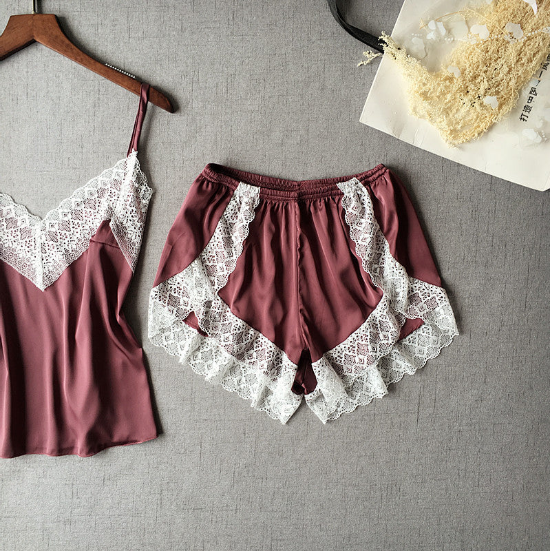 Ensemble de lingerie de nuit en satin à dentelle blanche et bretelles réglables