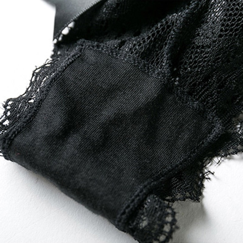 Culottes en dentelle à nœud