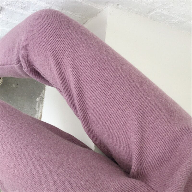 Pantalon ample en maille à boutons