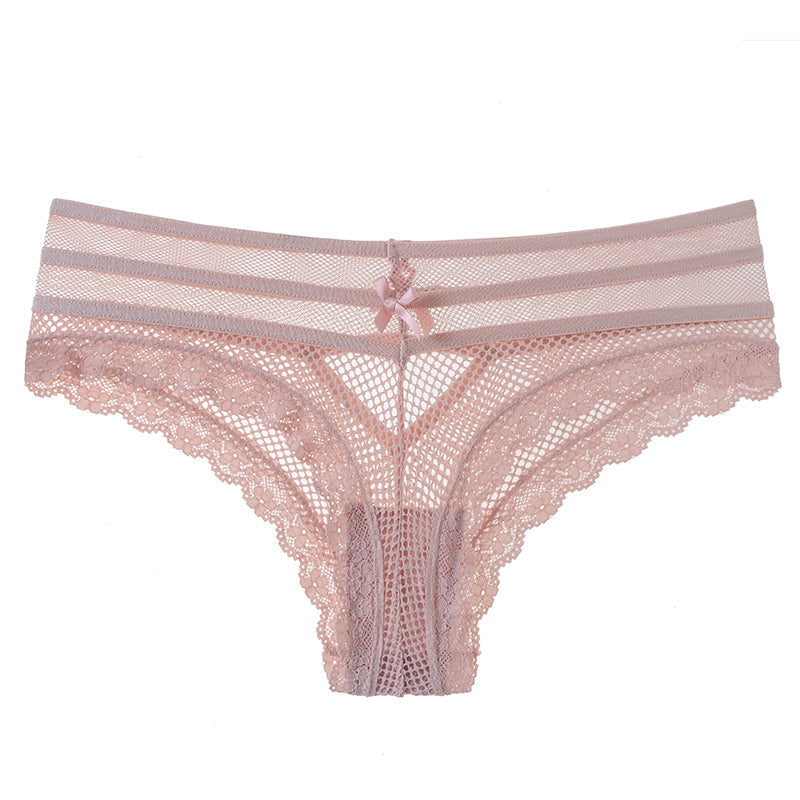 Culottes en dentelle à découpe