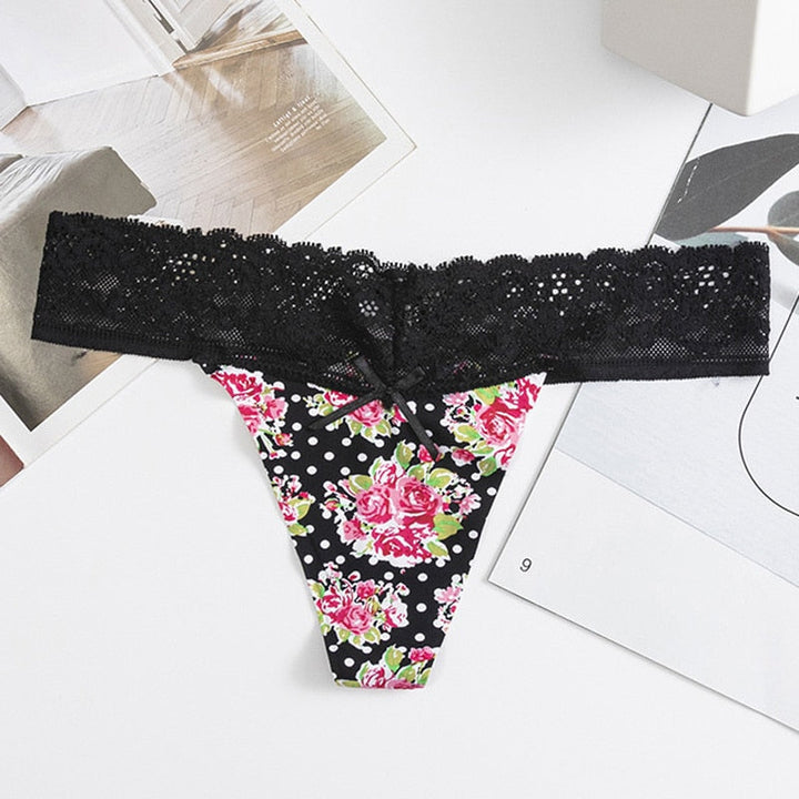 Strings en dentelle