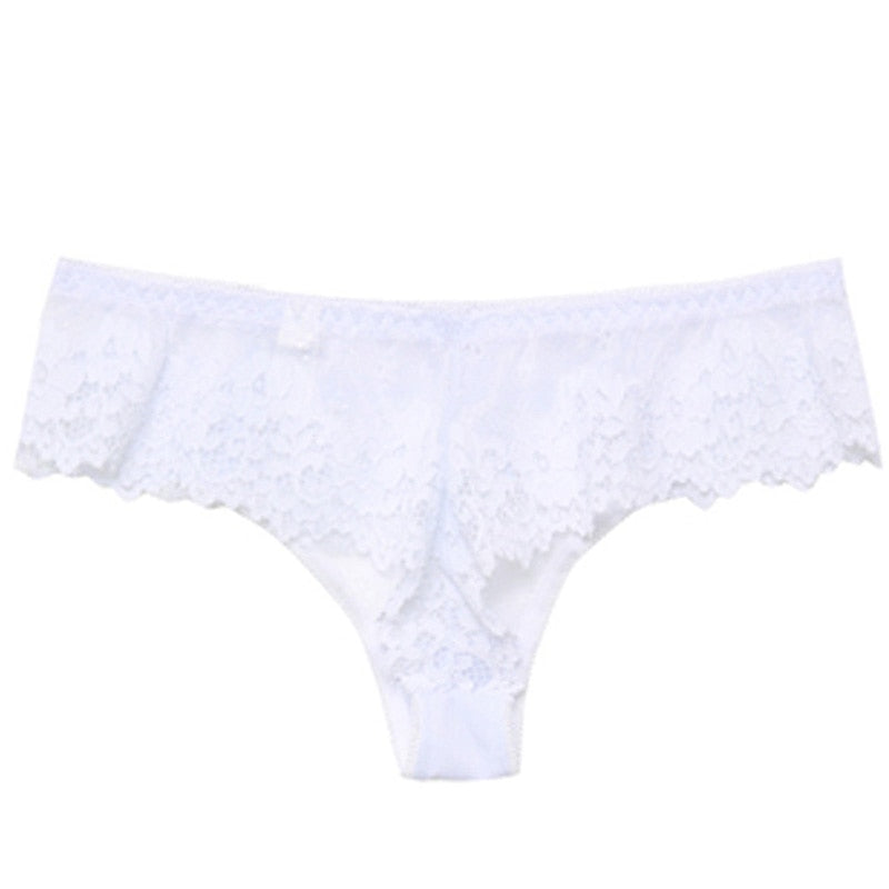 Culottes en dentelle à volant