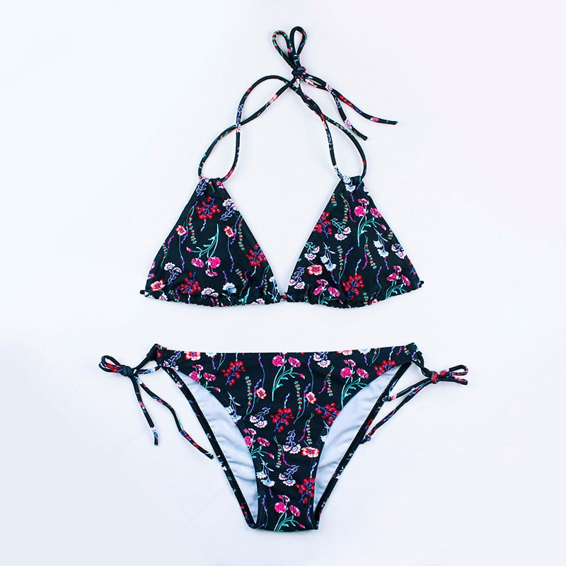 Maillot de bain 2 pièces noué au cou