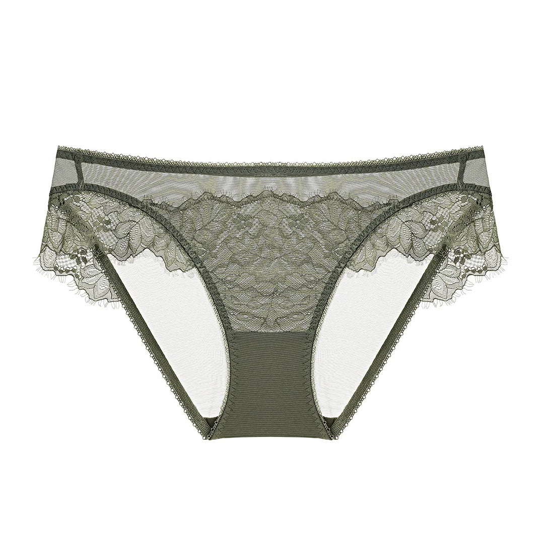 Culottes en dentelle à volant