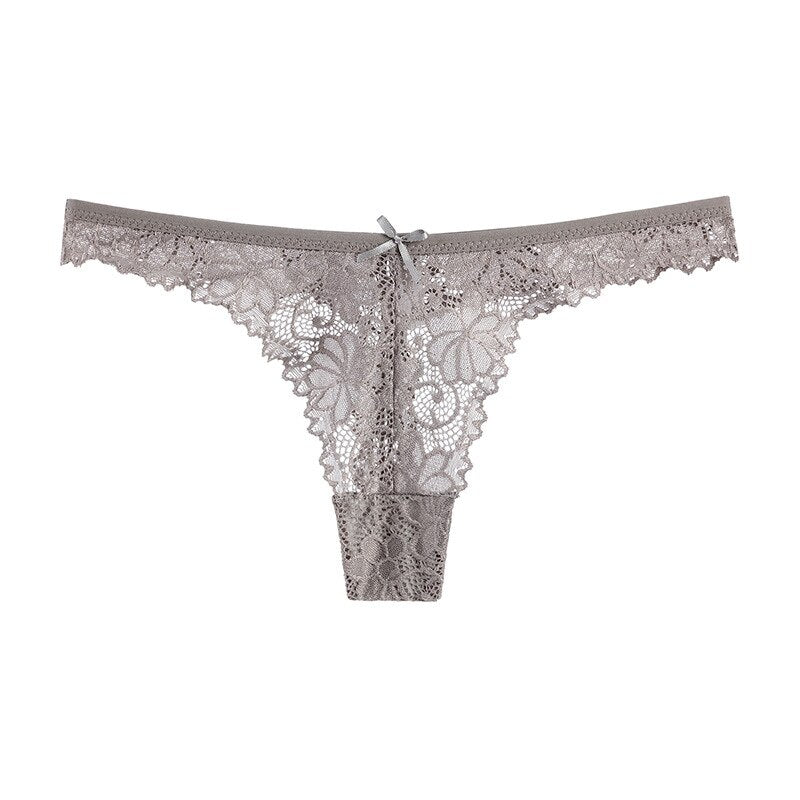Strings en dentelle