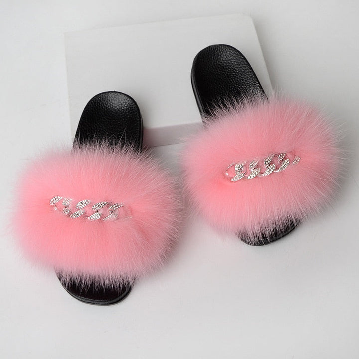 Chaussons en fausse fourrure à chaînette décorative