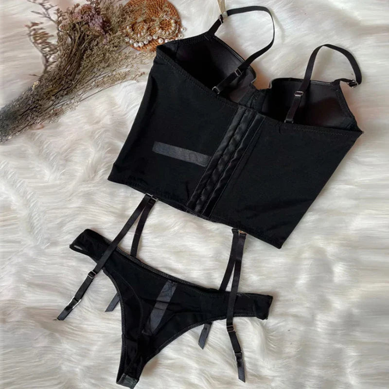 Ensemble de lingerie avec corset en cuir