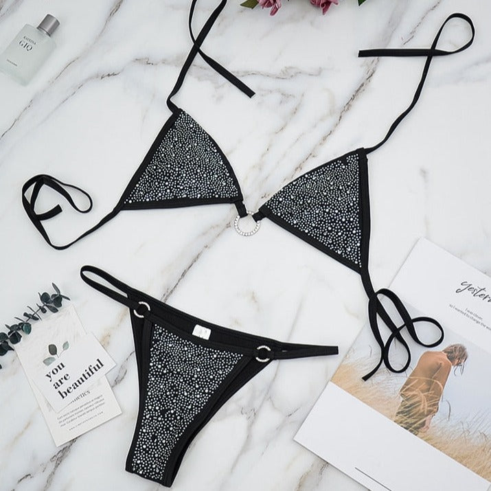 Bikini à décolleté plongeant