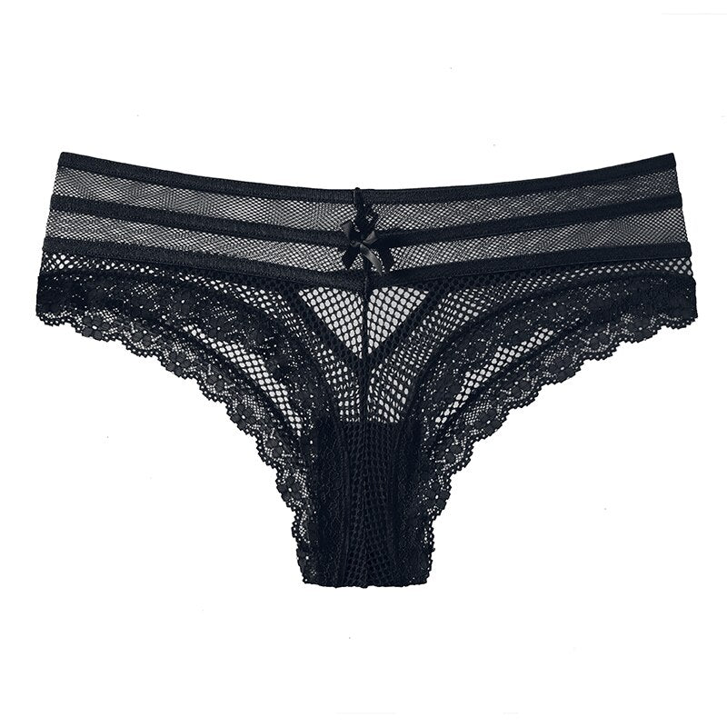 Culottes en dentelle à découpe